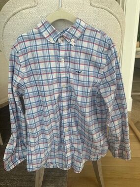 Vineyard Vines performance shirt size 7